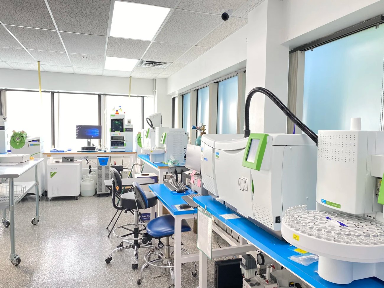 The LUMINA Testing Laboratories analytical floor in Tyngsborough, Massachusetts